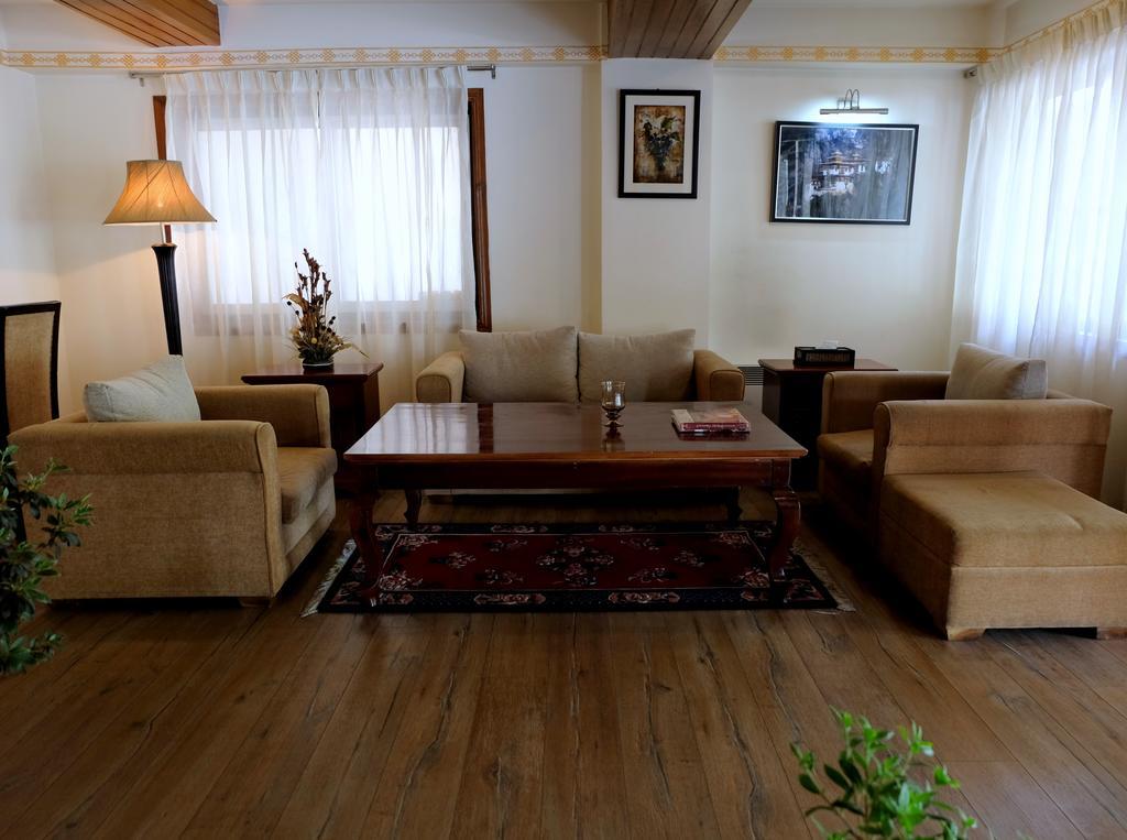 Hotel Norbuling Timpu Kültér fotó