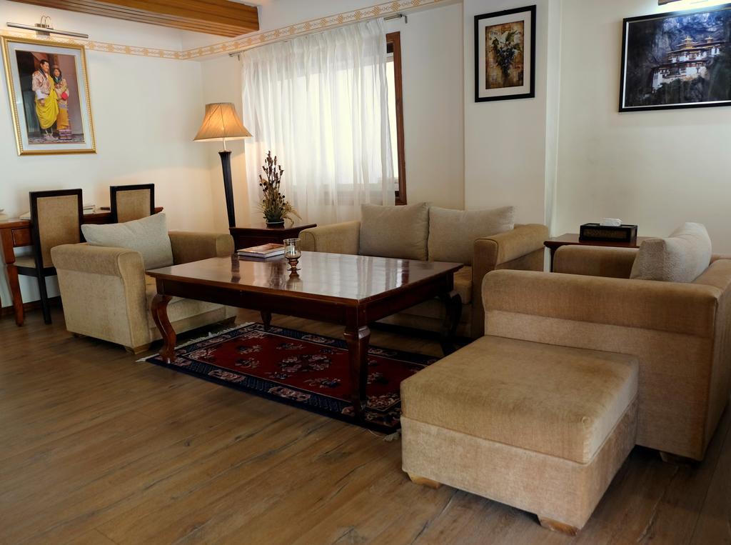 Hotel Norbuling Timpu Kültér fotó