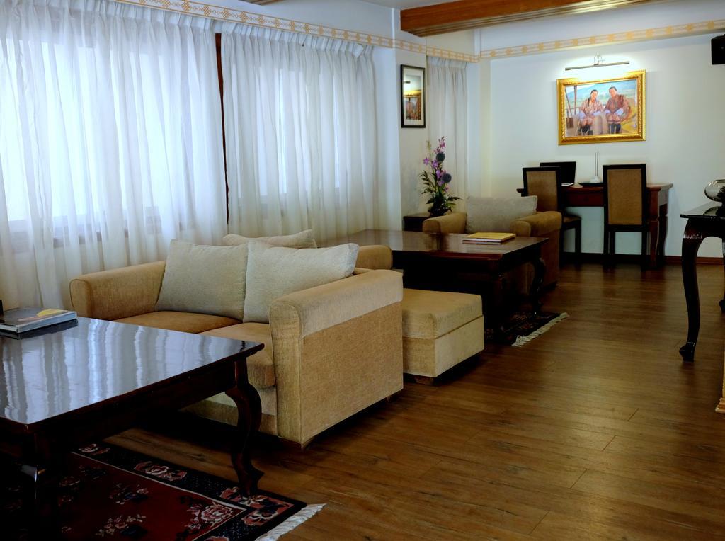 Hotel Norbuling Timpu Kültér fotó