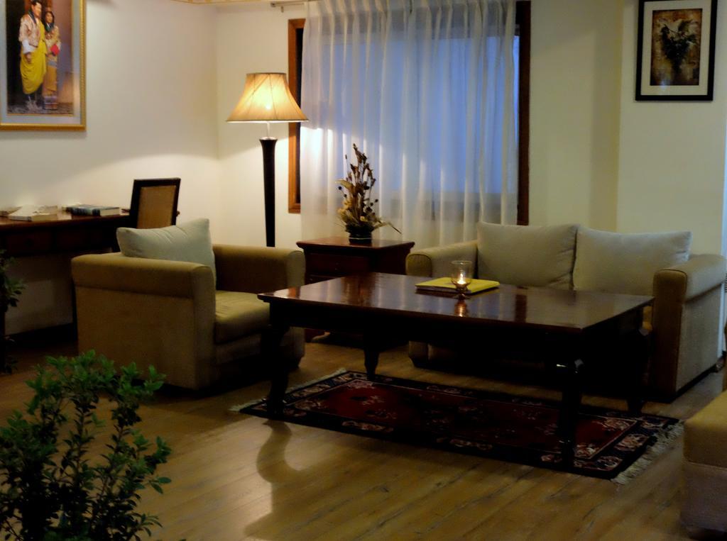 Hotel Norbuling Timpu Kültér fotó